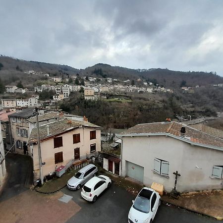 La Chaloupe 4 Bed and Breakfast Thiers Εξωτερικό φωτογραφία